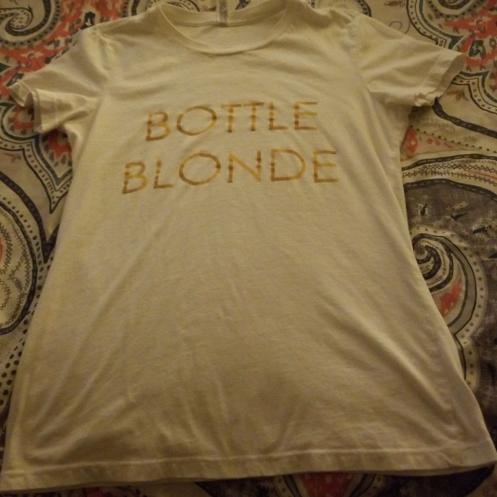 Gold lettering "Bottle Blonde" white tee size L